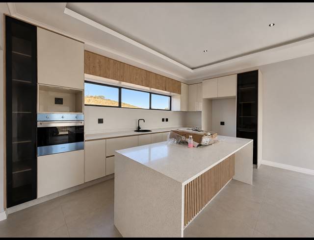 3 BEDROOM HOUSE FOR SALE IN PALM LAKES ESTATE